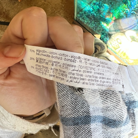 Woman’s Zara plaid cropped jacket - Picture 3 of 16